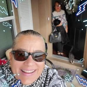 Meet your Posher, Yolanda